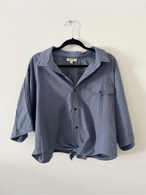 Eesome Blue Button Down Top with Tie Large